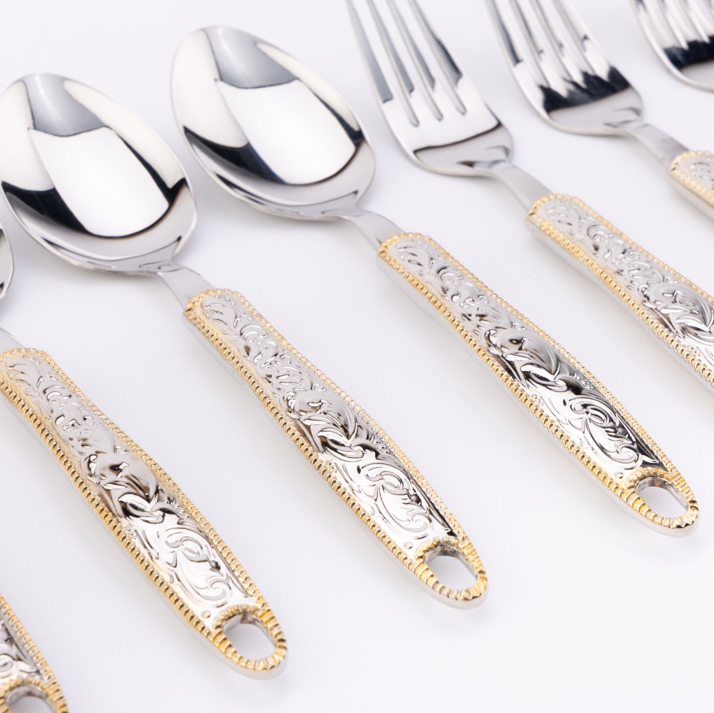 Western Buckle Flatware/Silverware Dinner Set (20 piece set)